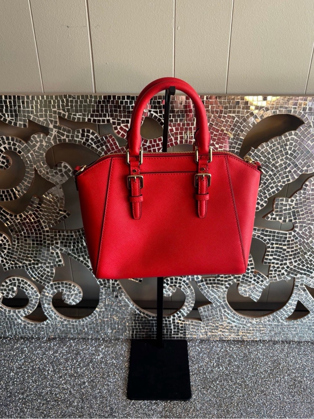 ⭐️Michael Kors Red Saffiano Leather Satchel - Picture 3 of 9